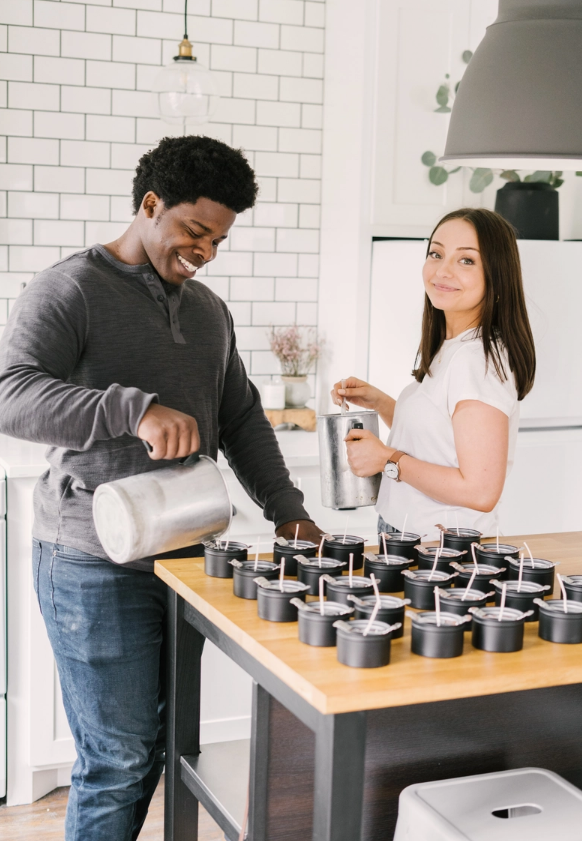 8oz Patchouli Amber - Black Tin