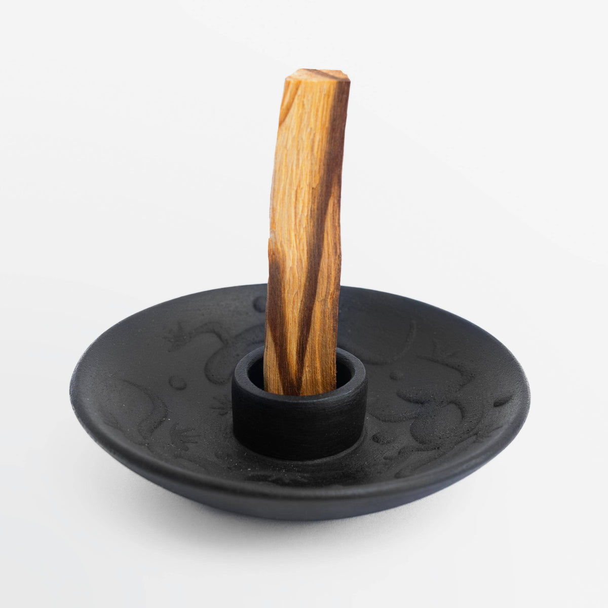 Chulucanas Black Matte Ceramic | Palo Santo Holder