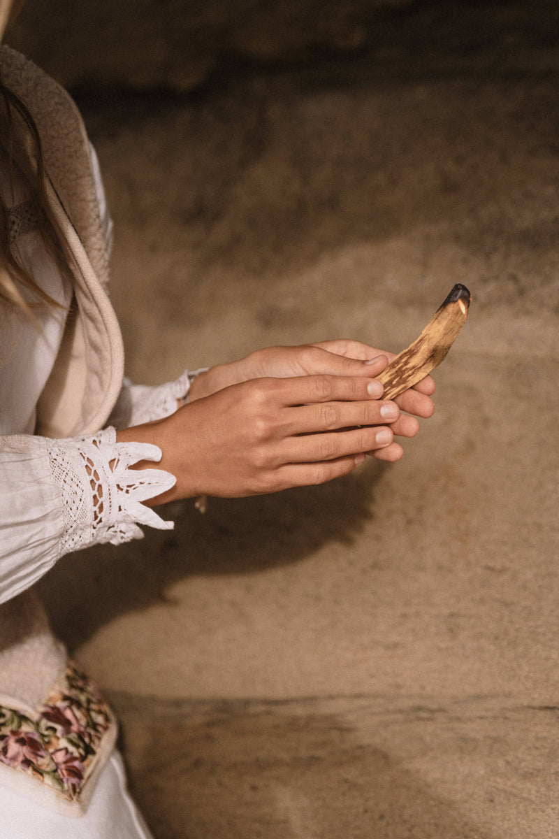 Peruvian Palo Santo Smudging Sticks | 8 Stick Pack