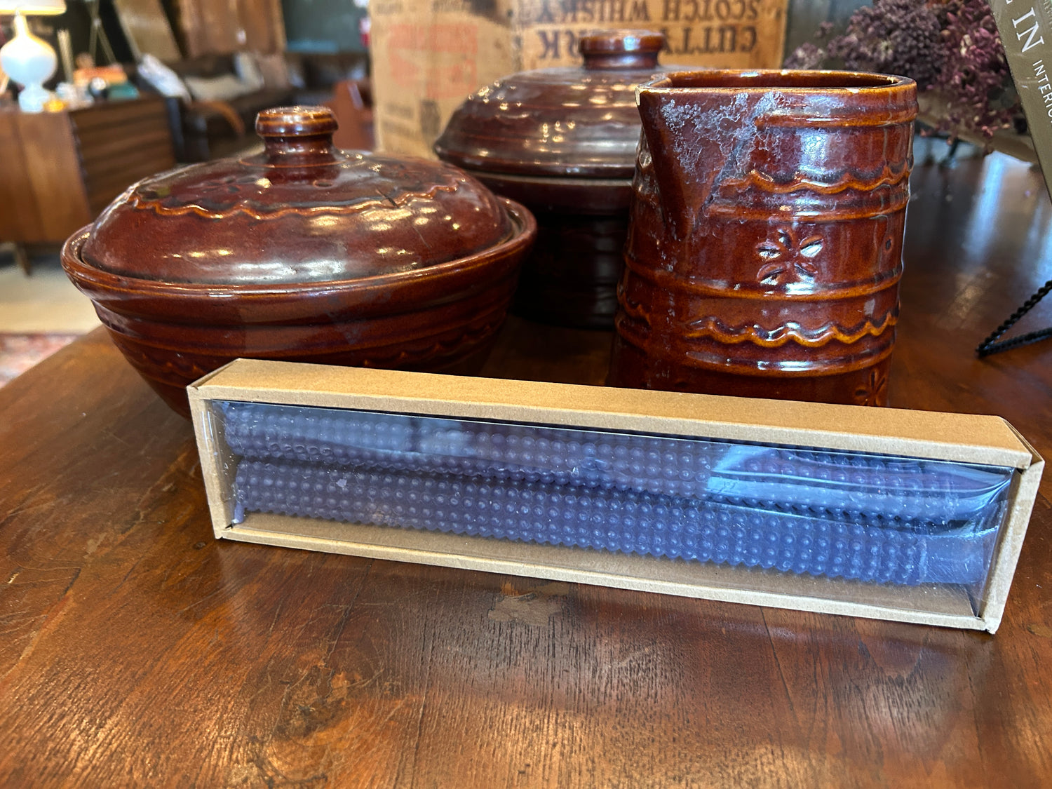 Navy Blue Textured Candlesticks