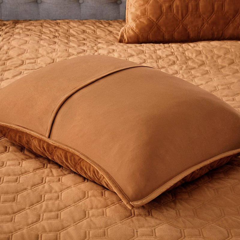 Velvet 3-Piece Quilt Set, Rust Orange