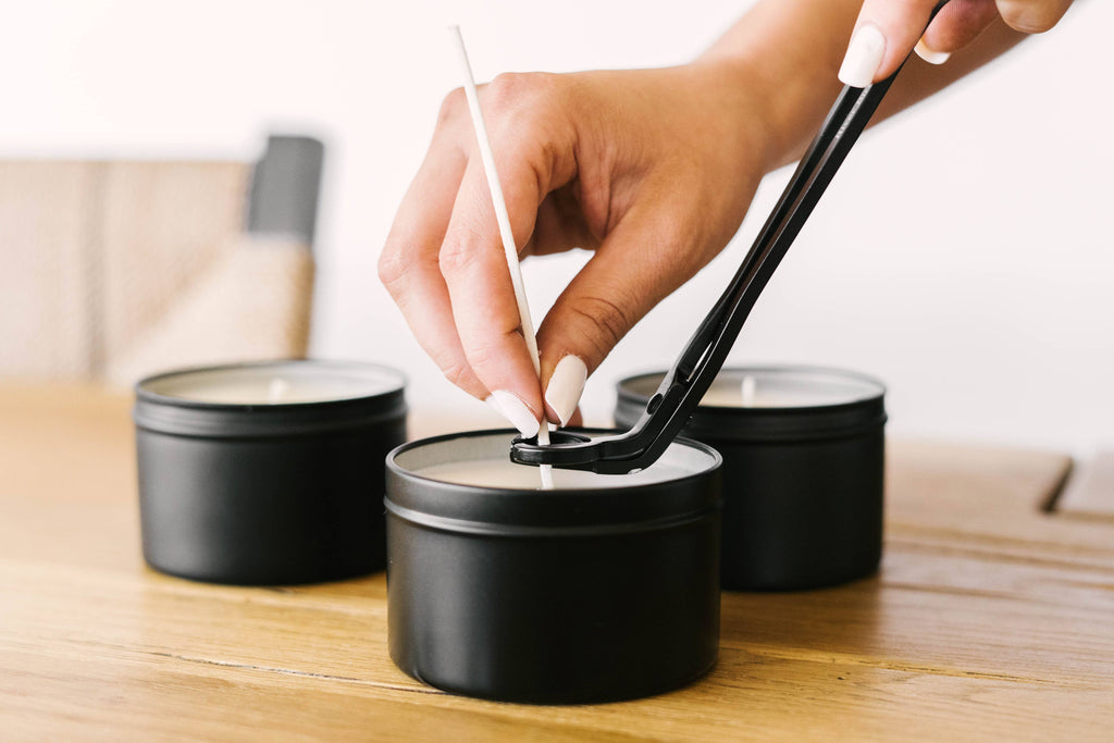 8oz Patchouli Amber - Black Tin