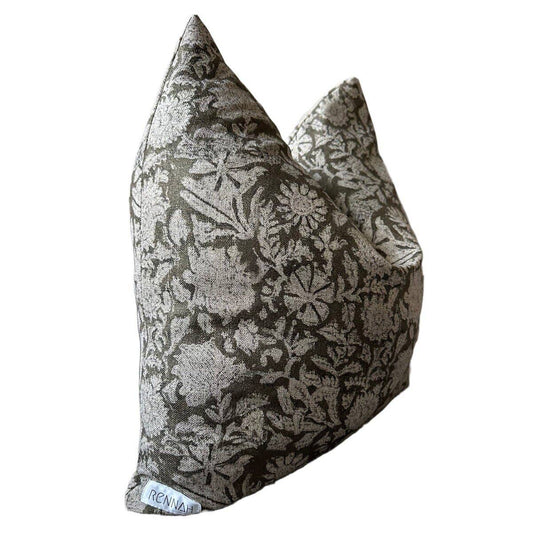 Meadow Outdoor/Indoor Pillow Cover