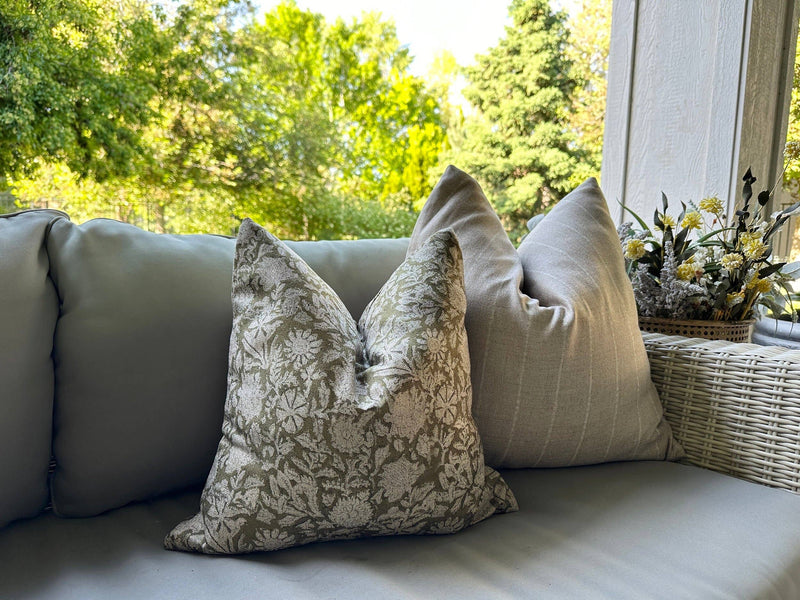 Meadow Outdoor/Indoor Pillow Cover