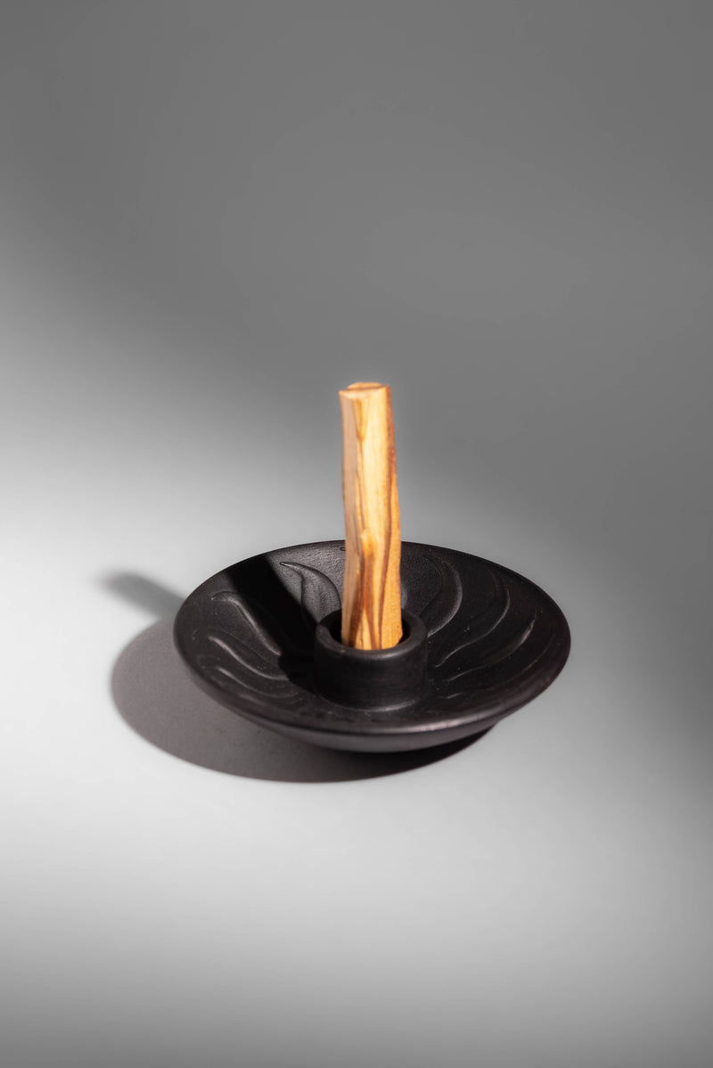 Chulucanas Black Matte Ceramic | Palo Santo Holder